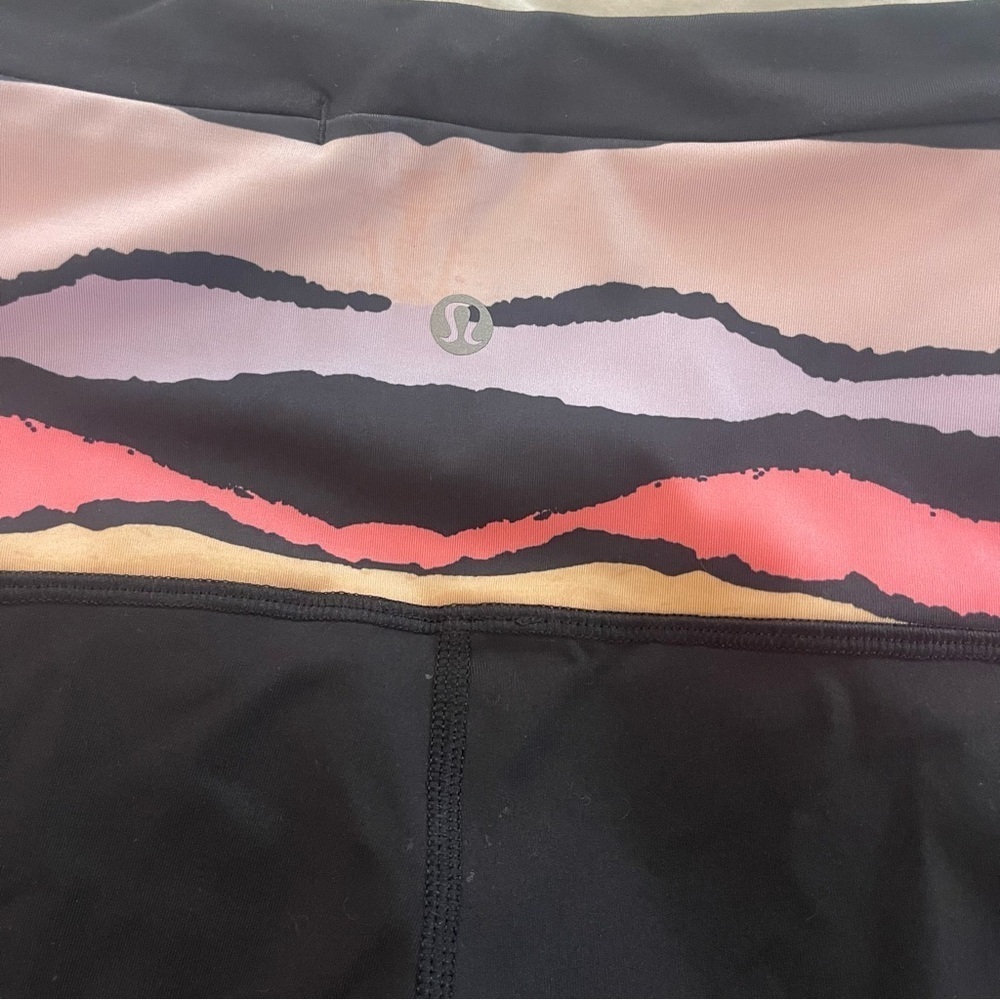 Lululemon Breezy Bleacher Stripe Iris Crop Legging - Picture 5 of 9
